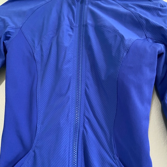 Lululemon In Flux Jacket Sprinkler - Picture 3 of 12